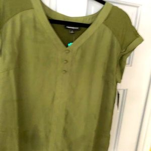Stitch Fix tops and Necklace - size Medium